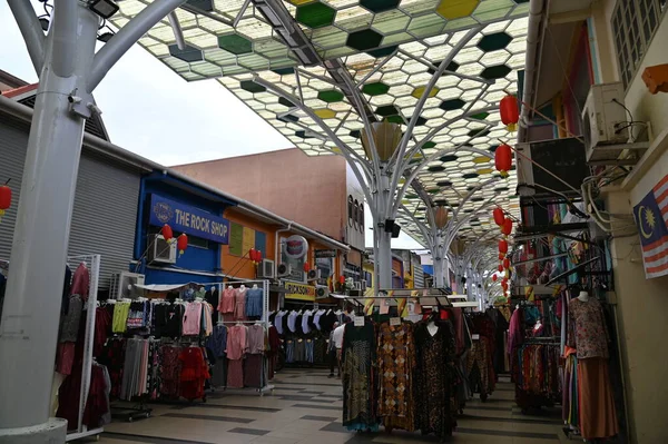 Kuching, Sarawak Malezya - 8 Nisan 2022: The Old Court House, India Street ve Carpenter Street