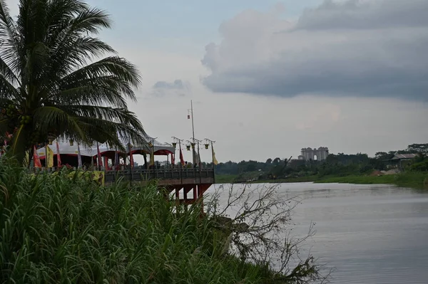 Batu Kawa Waterfront Riverside Park Landmark Sky Bridge Its Surrounding — Stock Photo, Image