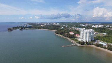 Miri Şehri 'nin ünlü plajları, nehirleri, şehirleri ve manzaralı çevresiyle Landmark ve Turist Çekim alanları