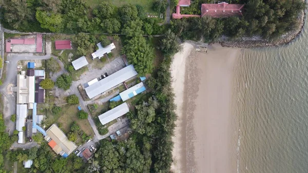 Miri Şehri 'nin ünlü plajları, nehirleri, şehirleri ve manzaralı çevresiyle Landmark ve Turist Çekim alanları