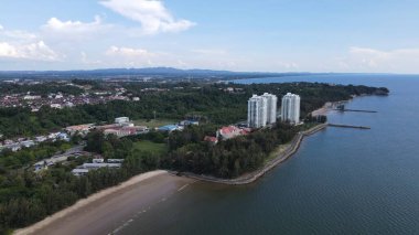 Miri Şehri 'nin ünlü plajları, nehirleri, şehirleri ve manzaralı çevresiyle Landmark ve Turist Çekim alanları