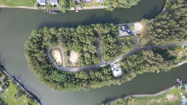 Miri Şehri 'nin ünlü plajları, nehirleri, şehirleri ve manzaralı çevresiyle Landmark ve Turist Çekim alanları