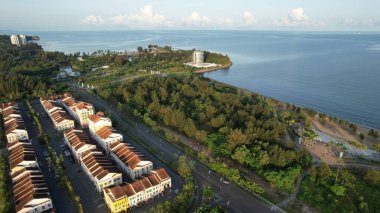 Miri Şehri 'nin ünlü plajları, nehirleri, şehirleri ve manzaralı çevresiyle Landmark ve Turist Çekim alanları