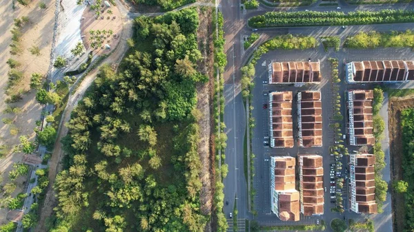 Miri Şehri 'nin ünlü plajları, nehirleri, şehirleri ve manzaralı çevresiyle Landmark ve Turist Çekim alanları