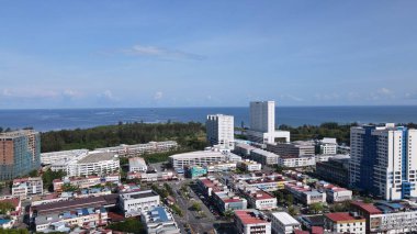 Miri Şehri 'nin ünlü plajları, nehirleri, şehirleri ve manzaralı çevresiyle Landmark ve Turist Çekim alanları