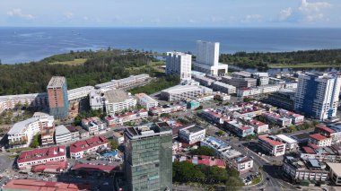 Miri Şehri 'nin ünlü plajları, nehirleri, şehirleri ve manzaralı çevresiyle Landmark ve Turist Çekim alanları