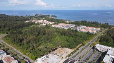 Miri Şehri 'nin ünlü plajları, nehirleri, şehirleri ve manzaralı çevresiyle Landmark ve Turist Çekim alanları