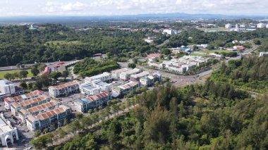 Miri Şehri 'nin ünlü plajları, nehirleri, şehirleri ve manzaralı çevresiyle Landmark ve Turist Çekim alanları