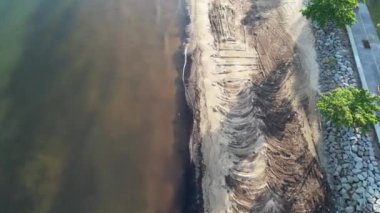 Miri Şehri 'nin ünlü plajları, nehirleri, şehirleri ve manzaralı çevresiyle Landmark ve Turist Çekim alanları