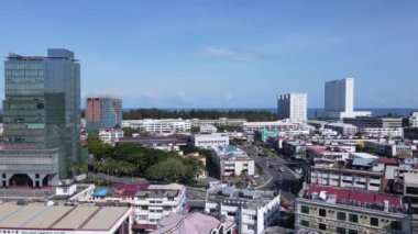 Miri Şehri 'nin ünlü plajları, nehirleri, şehirleri ve manzaralı çevresiyle Landmark ve Turist Çekim alanları