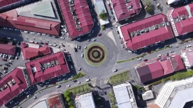 Miri Şehri 'nin ünlü plajları, nehirleri, şehirleri ve manzaralı çevresiyle Landmark ve Turist Çekim alanları