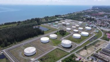 Miri Şehri 'nin ünlü plajları, nehirleri, şehirleri ve manzaralı çevresiyle Landmark ve Turist Çekim alanları