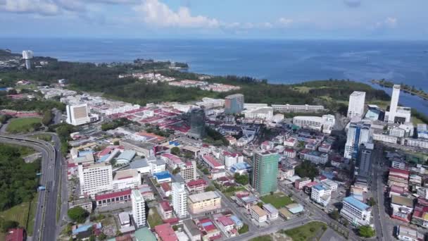 Sehenswürdigkeiten Und Touristenattraktionen Der Stadt Miri Mit Ihren Berühmten Stränden — Stockvideo