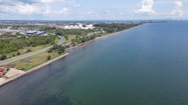 Miri Şehri 'nin ünlü plajları, nehirleri, şehirleri ve manzaralı çevresiyle Landmark ve Turist Çekim alanları