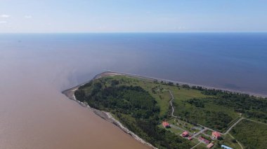 Miri Şehri 'nin ünlü plajları, nehirleri, şehirleri ve manzaralı çevresiyle Landmark ve Turist Çekim alanları