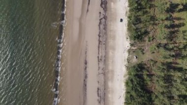 Miri Şehri 'nin ünlü plajları, nehirleri, şehirleri ve manzaralı çevresiyle Landmark ve Turist Çekim alanları