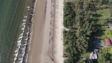 Miri Şehri 'nin ünlü plajları, nehirleri, şehirleri ve manzaralı çevresiyle Landmark ve Turist Çekim alanları