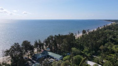 Miri Şehri 'nin ünlü plajları, nehirleri, şehirleri ve manzaralı çevresiyle Landmark ve Turist Çekim alanları