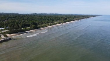 Miri Şehri 'nin ünlü plajları, nehirleri, şehirleri ve manzaralı çevresiyle Landmark ve Turist Çekim alanları