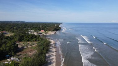 Miri Şehri 'nin ünlü plajları, nehirleri, şehirleri ve manzaralı çevresiyle Landmark ve Turist Çekim alanları