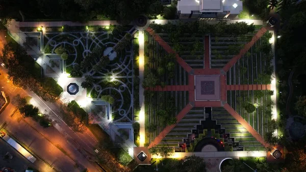 Miri Şehri 'nin ünlü plajları, nehirleri, şehirleri ve manzaralı çevresiyle Landmark ve Turist Çekim alanları