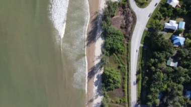 Miri Şehri 'nin ünlü plajları, nehirleri, şehirleri ve manzaralı çevresiyle Landmark ve Turist Çekim alanları