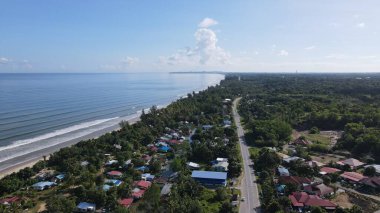 Miri Şehri 'nin ünlü plajları, nehirleri, şehirleri ve manzaralı çevresiyle Landmark ve Turist Çekim alanları
