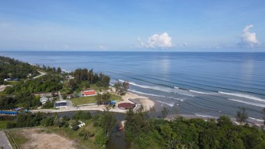Miri Şehri 'nin ünlü plajları, nehirleri, şehirleri ve manzaralı çevresiyle Landmark ve Turist Çekim alanları