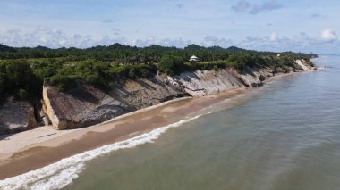 Miri Şehri 'nin ünlü plajları, nehirleri, şehirleri ve manzaralı çevresiyle Landmark ve Turist Çekim alanları