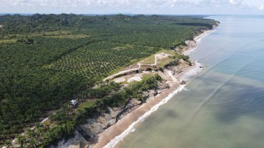 Miri Şehri 'nin ünlü plajları, nehirleri, şehirleri ve manzaralı çevresiyle Landmark ve Turist Çekim alanları