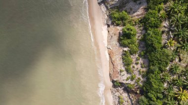 Miri Şehri 'nin ünlü plajları, nehirleri, şehirleri ve manzaralı çevresiyle Landmark ve Turist Çekim alanları