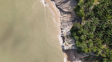 Miri Şehri 'nin ünlü plajları, nehirleri, şehirleri ve manzaralı çevresiyle Landmark ve Turist Çekim alanları