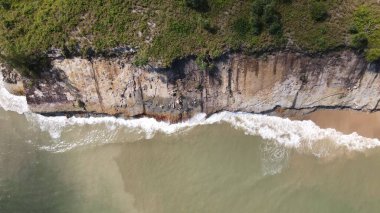 Miri Şehri 'nin ünlü plajları, nehirleri, şehirleri ve manzaralı çevresiyle Landmark ve Turist Çekim alanları