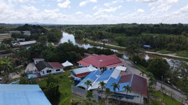 Miri Şehri 'nin ünlü plajları, nehirleri, şehirleri ve manzaralı çevresiyle Landmark ve Turist Çekim alanları