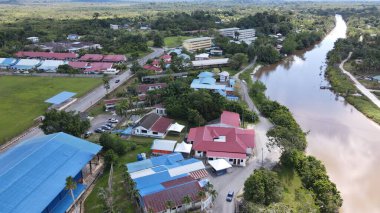 Miri Şehri 'nin ünlü plajları, nehirleri, şehirleri ve manzaralı çevresiyle Landmark ve Turist Çekim alanları