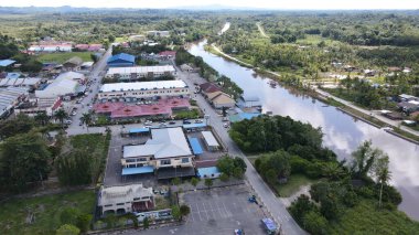 Miri Şehri 'nin ünlü plajları, nehirleri, şehirleri ve manzaralı çevresiyle Landmark ve Turist Çekim alanları