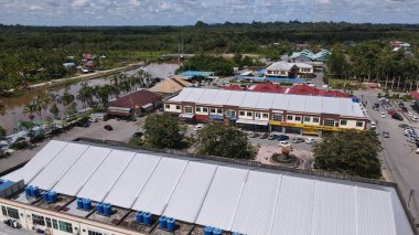 Miri Şehri 'nin ünlü plajları, nehirleri, şehirleri ve manzaralı çevresiyle Landmark ve Turist Çekim alanları