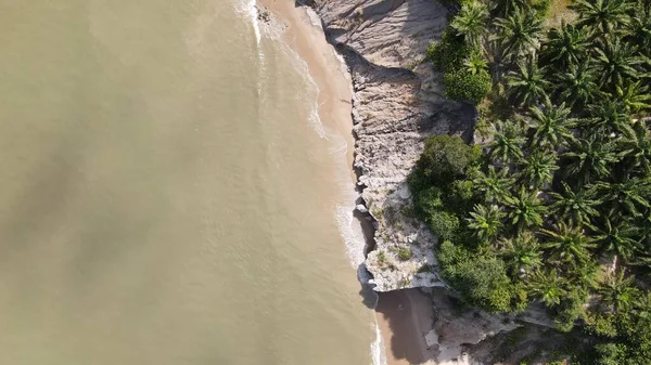Miri Şehri 'nin ünlü plajları, nehirleri, şehirleri ve manzaralı çevresiyle Landmark ve Turist Çekim alanları