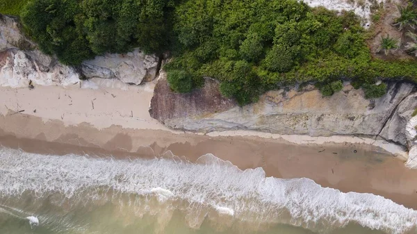 Miri Şehri 'nin ünlü plajları, nehirleri, şehirleri ve manzaralı çevresiyle Landmark ve Turist Çekim alanları