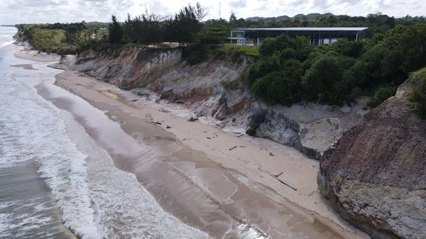 Miri Şehri 'nin ünlü plajları, nehirleri, şehirleri ve manzaralı çevresiyle Landmark ve Turist Çekim alanları
