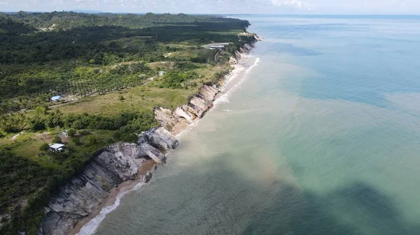 Miri Şehri 'nin ünlü plajları, nehirleri, şehirleri ve manzaralı çevresiyle Landmark ve Turist Çekim alanları