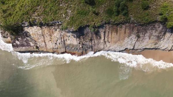 Miri Şehri 'nin ünlü plajları, nehirleri, şehirleri ve manzaralı çevresiyle Landmark ve Turist Çekim alanları