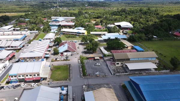 Miri Şehri 'nin ünlü plajları, nehirleri, şehirleri ve manzaralı çevresiyle Landmark ve Turist Çekim alanları