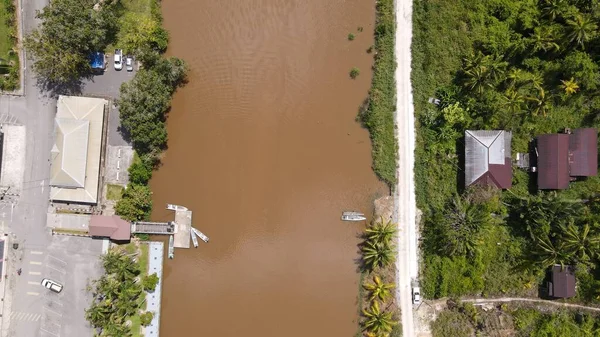 Miri Şehri 'nin ünlü plajları, nehirleri, şehirleri ve manzaralı çevresiyle Landmark ve Turist Çekim alanları