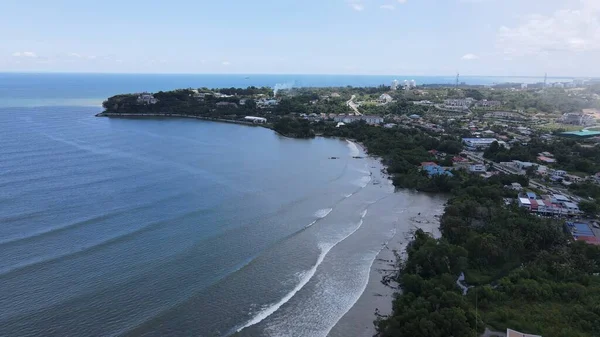 Miri Şehri 'nin ünlü plajları, nehirleri, şehirleri ve manzaralı çevresiyle Landmark ve Turist Çekim alanları