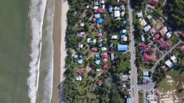 Miri Şehri 'nin ünlü plajları, nehirleri, şehirleri ve manzaralı çevresiyle Landmark ve Turist Çekim alanları