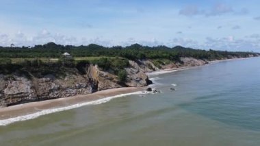 Miri Şehri 'nin ünlü plajları, nehirleri, şehirleri ve manzaralı çevresiyle Landmark ve Turist Çekim alanları