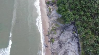 Miri Şehri 'nin ünlü plajları, nehirleri, şehirleri ve manzaralı çevresiyle Landmark ve Turist Çekim alanları