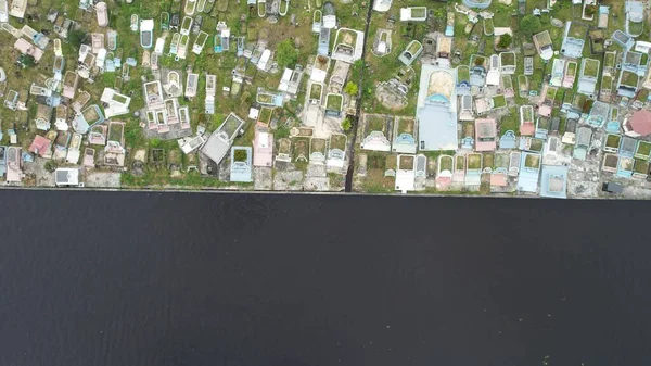 Miri Şehri 'nin ünlü plajları, nehirleri, şehirleri ve manzaralı çevresiyle Landmark ve Turist Çekim alanları