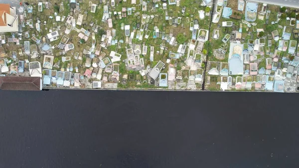 Miri Şehri 'nin ünlü plajları, nehirleri, şehirleri ve manzaralı çevresiyle Landmark ve Turist Çekim alanları